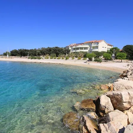 Awesome In With House Sea View