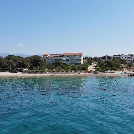 아파트 Awesome In With House Sea View 만드레