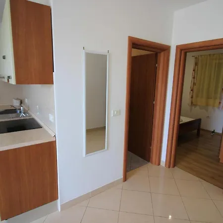 아파트 Awesome In With House Sea View