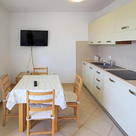 Awesome In With House Sea View